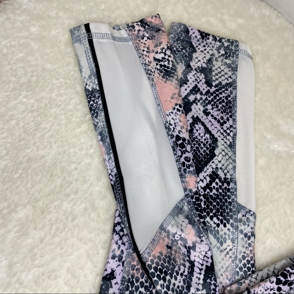 NEW Jessica Simpson Workout Running Leggings XS - Picture 6 of 13